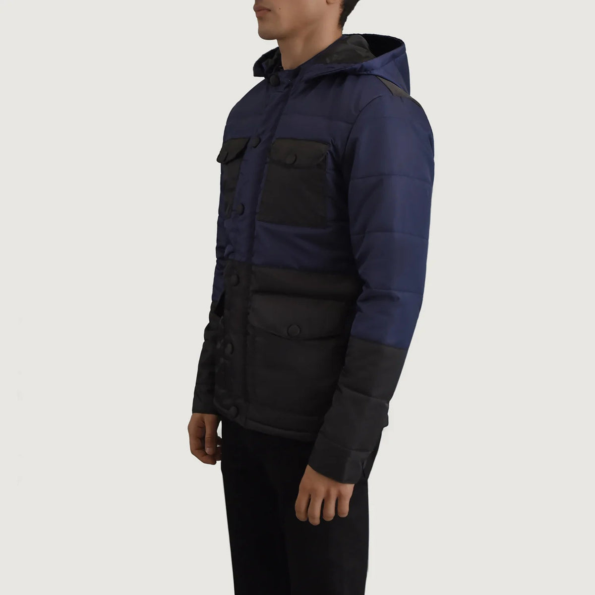 
Black + Blue Full-Grain Leather Hooded Jacket - Widok z tyłu z dopasowanymi ramionami i czystym dołem