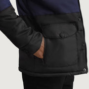 
Widok podszewki Showing Quilted Viscose Lining & Dwie funkcjonalne kieszenie wewnętrzne