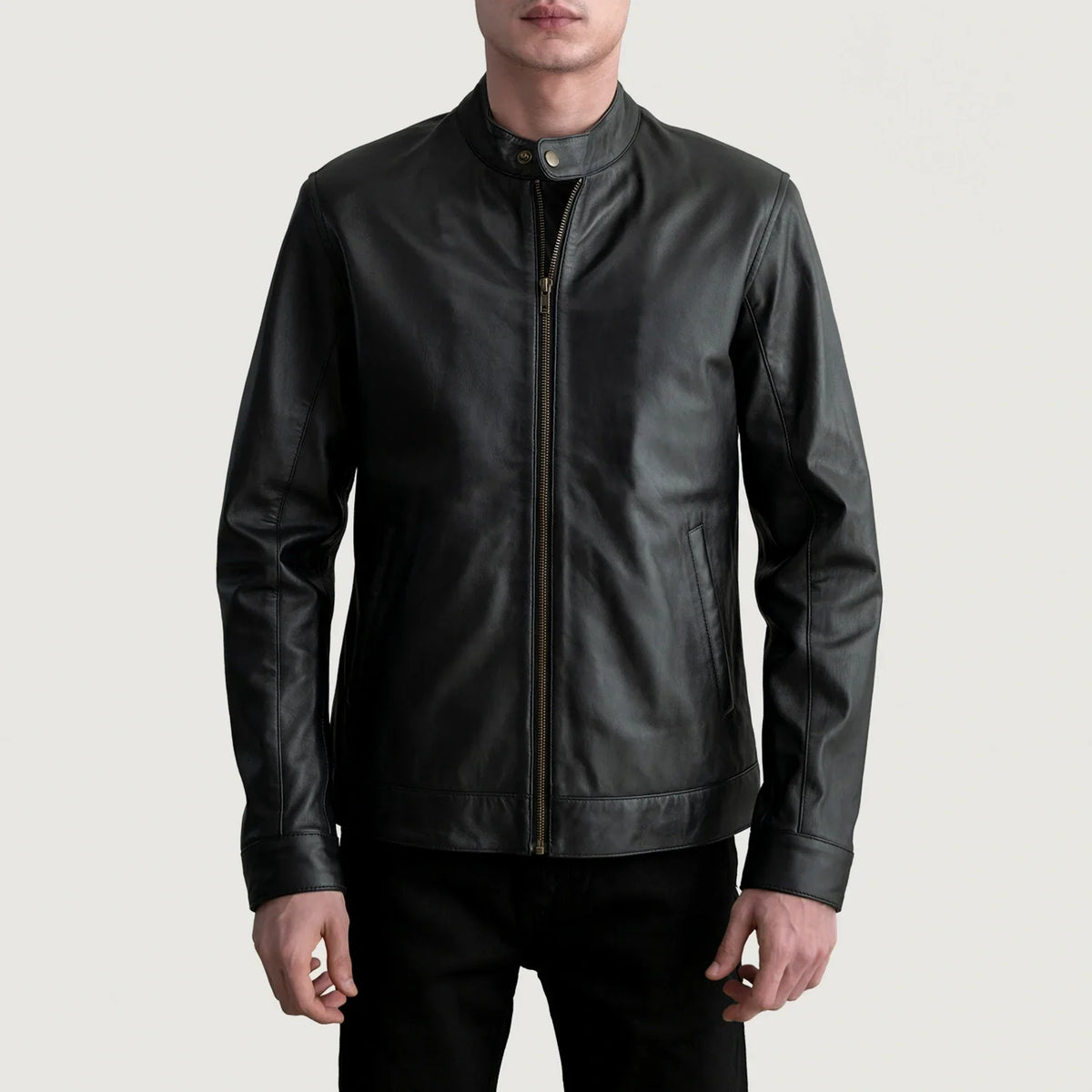 Zen Czarna Skórzana Ramoneska Męska in Black Sheepskin Leather - Front Profile View &amp; Tailored Silhouette | Buy Online